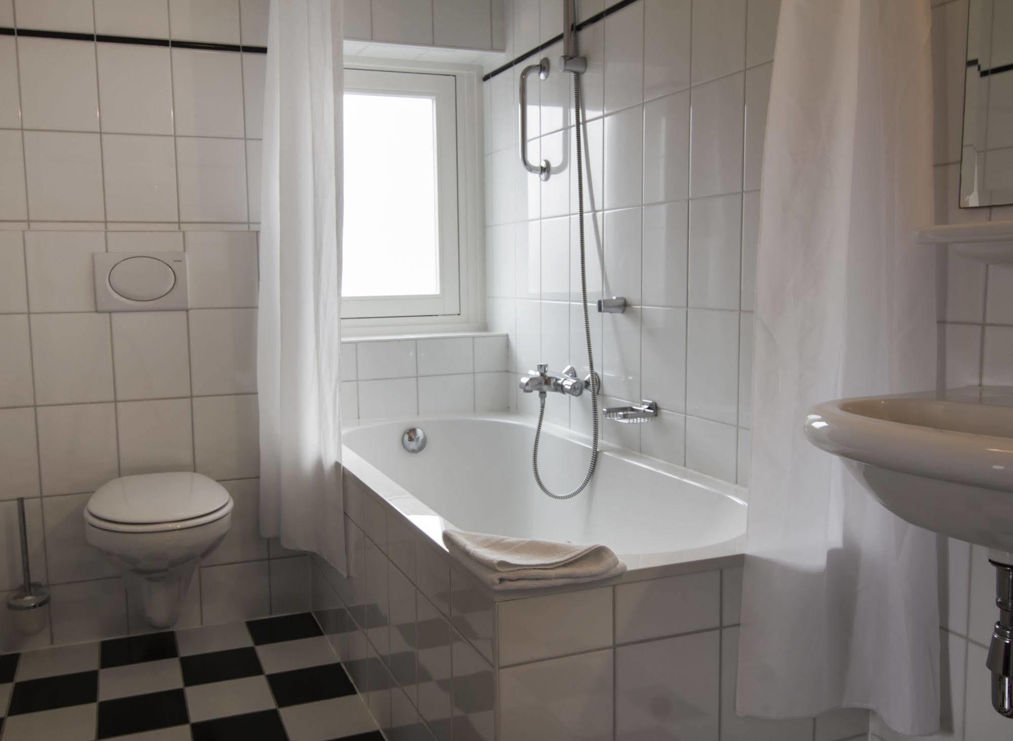 Hotel Boer Goossens Den Dungen Bagian luar foto